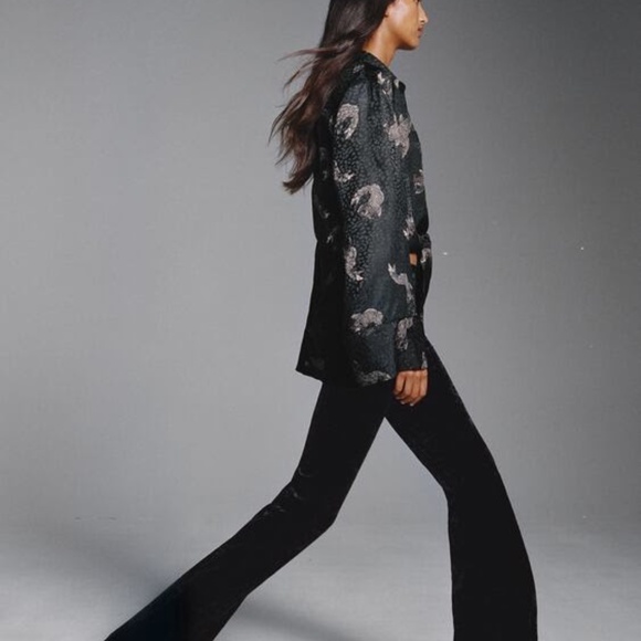 NWT, JACQUARD SHIRT, M - Picture 2 of 2